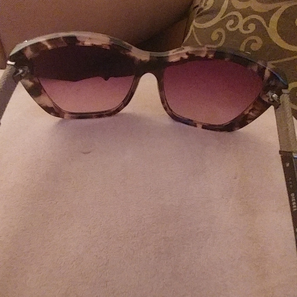๐ glasses - Picture 3 of 4